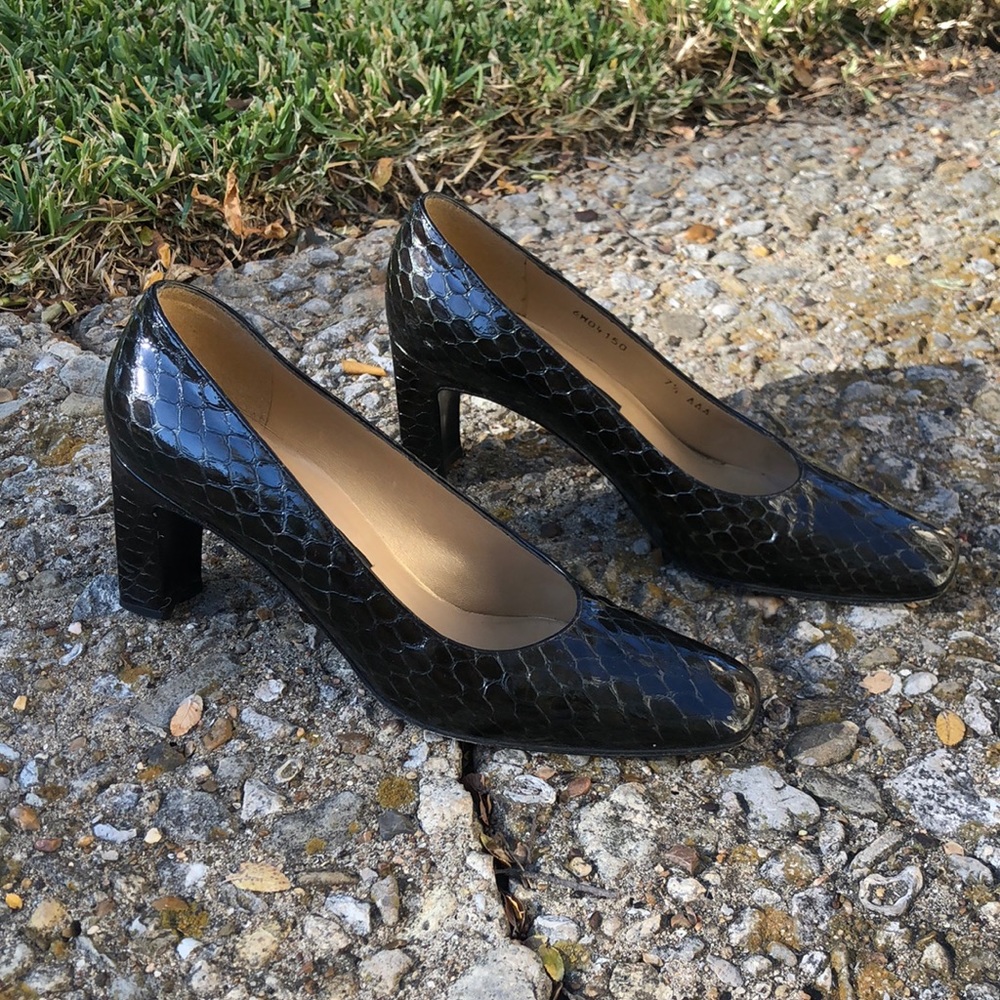 Stuart Weitzman Vintage Black Python Embossed Bla… - image 1